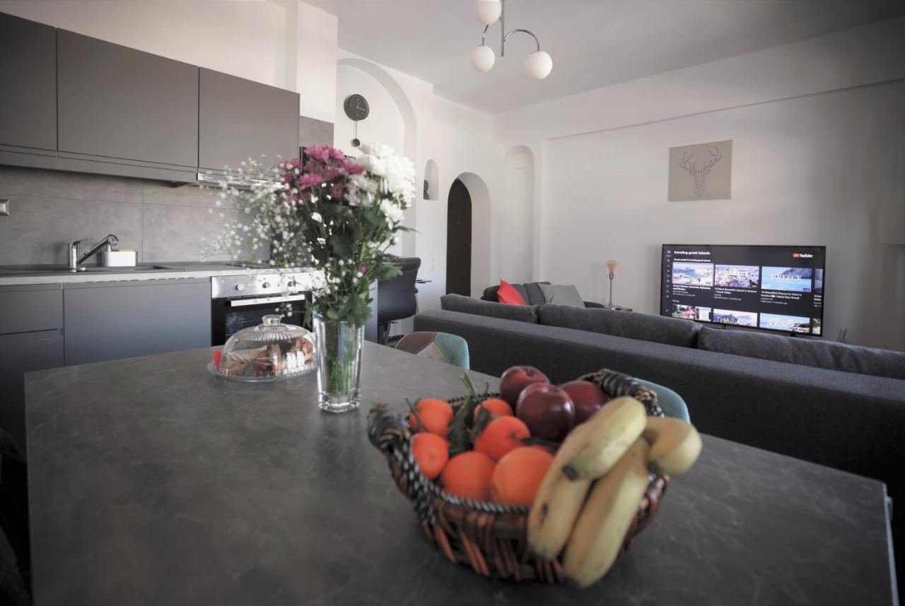 Modern 2 Bedroom Apartment Next To Metro - Marousi Αθήνα Εξωτερικό φωτογραφία