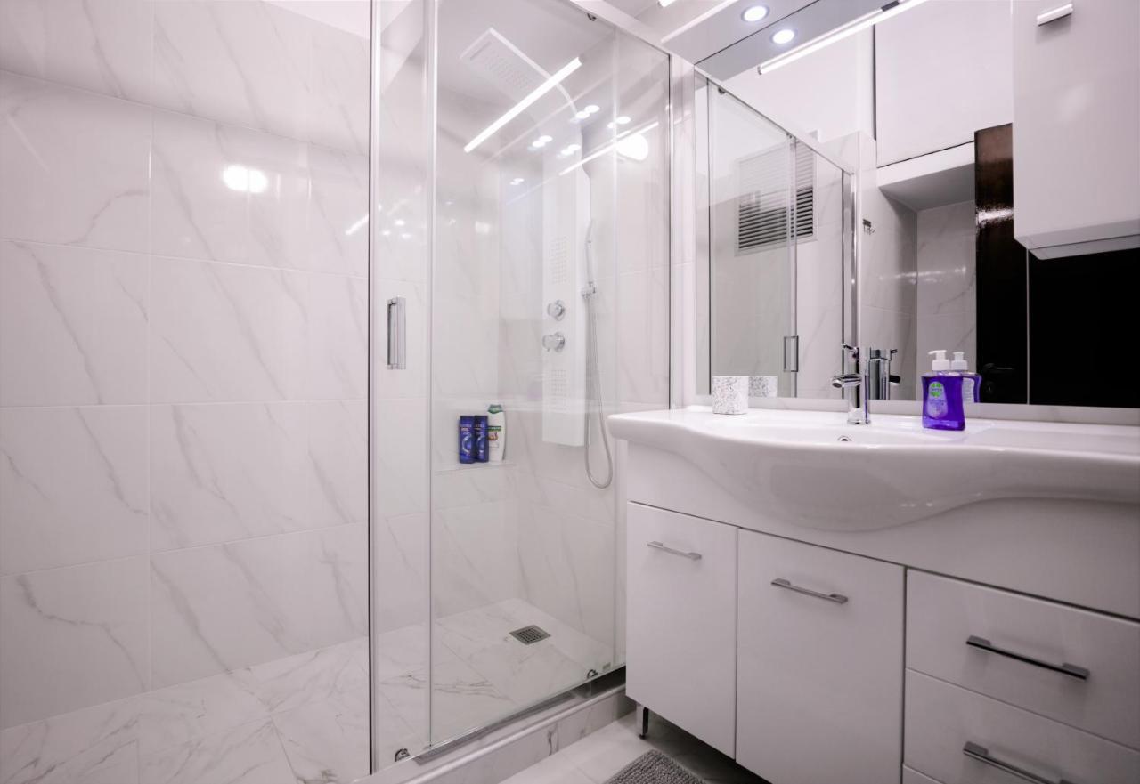 Modern 2 Bedroom Apartment Next To Metro - Marousi Αθήνα Εξωτερικό φωτογραφία