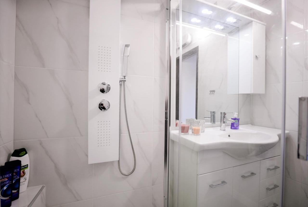 Modern 2 Bedroom Apartment Next To Metro - Marousi Αθήνα Εξωτερικό φωτογραφία